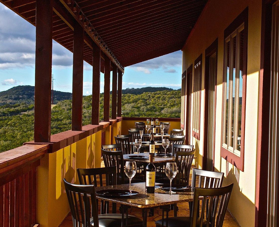 Wraparound balcony